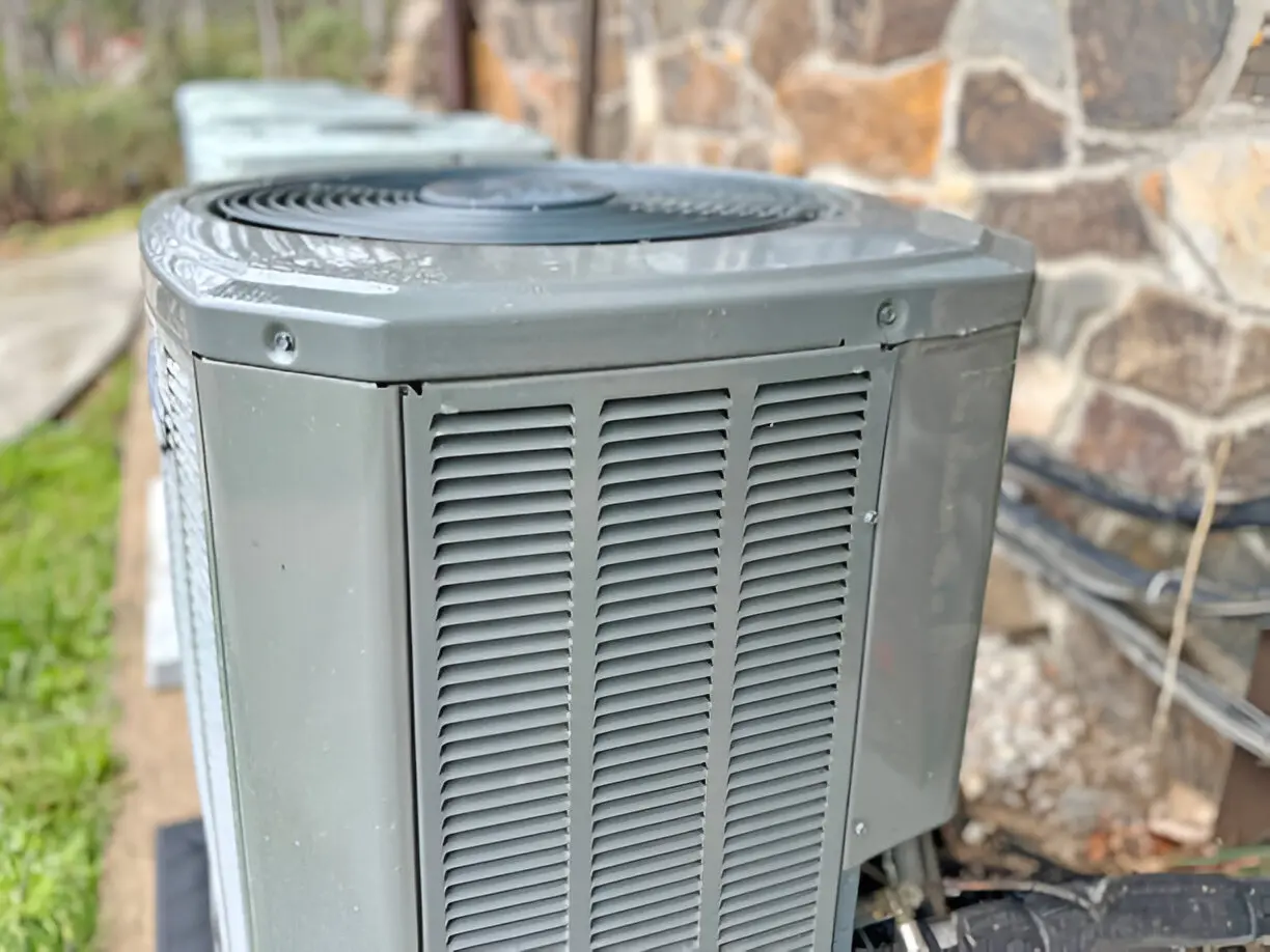 Home 16 Professional Air Conditioning Contractor in Orlando conducting AC system tune-up